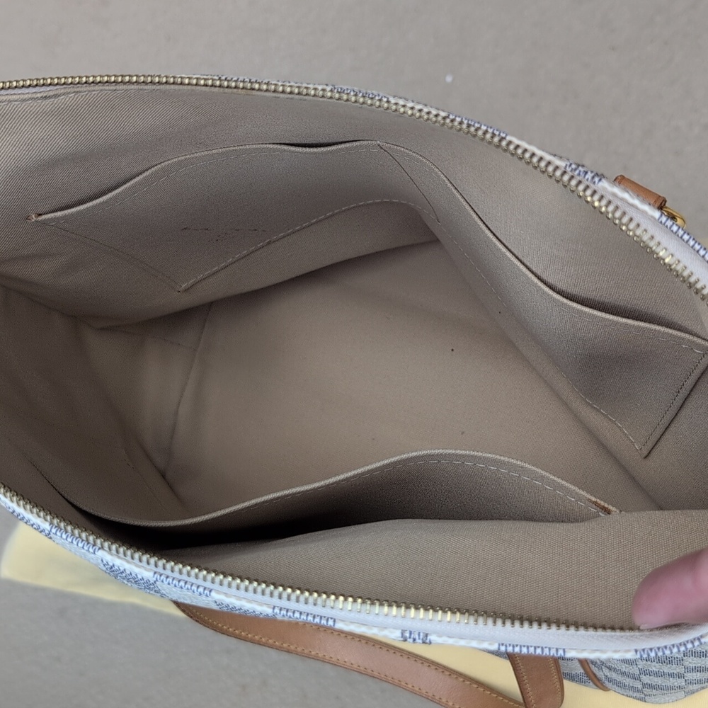 Louis Vuitton Totally MM Damier Azur - Picture 9 of 17